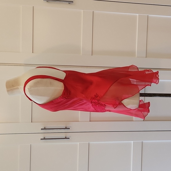 Cacique Vintage Red Satin Chemise Size Medium Lingerie Top - Picture 2 of 6